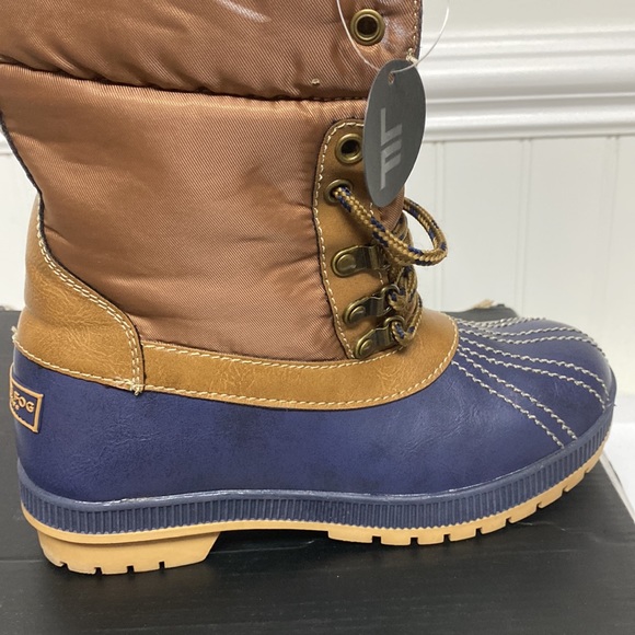 London Fog Womens boots size 6 M - Picture 6 of 6